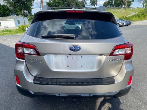Used 2017 Subaru Outback 2.5i Limited AWD/4WD image 4