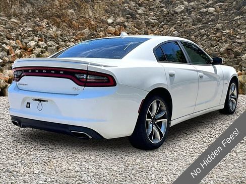 Used 2016 Dodge Charger R/T RWD image 2