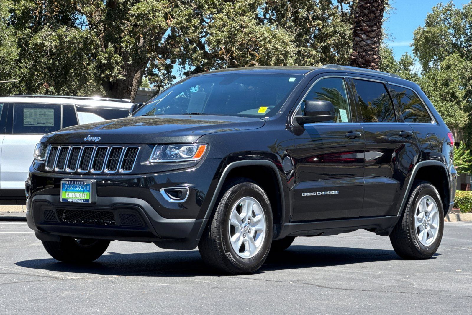 Used 2015 Jeep Grand Cherokee Laredo w/ Quick Order Package 23E AWD/4WD image 7