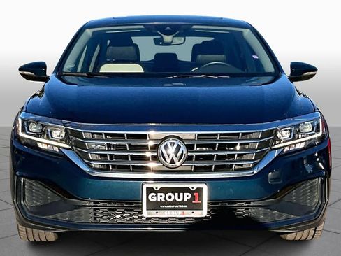 Used 2020 Volkswagen Passat 2.0T R-Line image 3