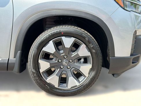 New 2026 Honda Pilot Touring image 12