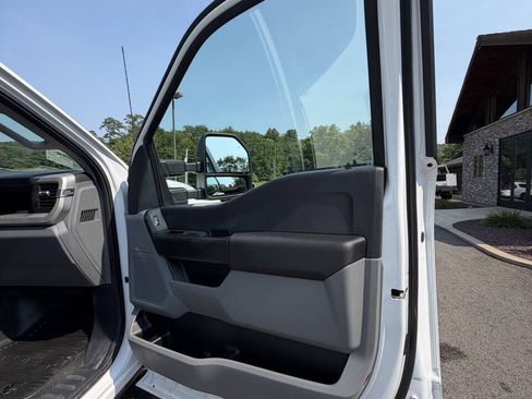 Used 2023 Ford F250 XL w/ Snow Plow Prep Package AWD/4WD image 35