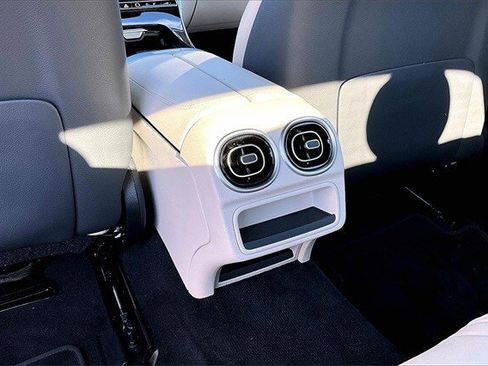 Certified 2025 Mercedes-Benz C 300 4MATIC Sedan image 13