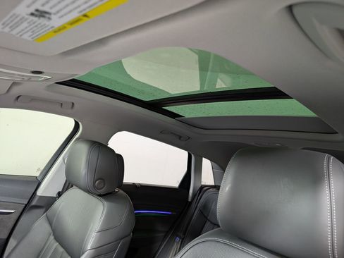 Used 2021 Audi e-tron Prestige w/ Prestige Package image 19