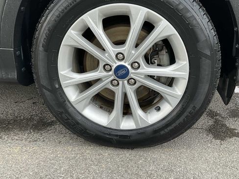 Used 2018 Ford Escape SE image 12