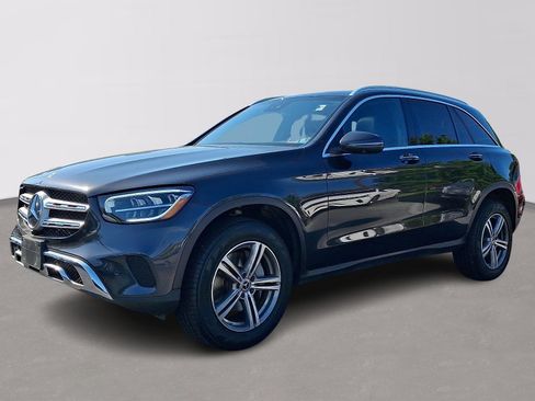 Used 2022 Mercedes-Benz GLC 300 4MATIC w/ Premium Package Lite image 3