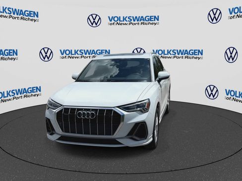 Used 2023 Audi Q3 2.0T Premium Plus AWD/4WD image 3