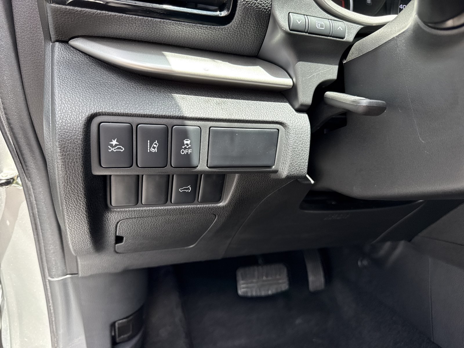 Used 2024 Mitsubishi Eclipse Cross SE AWD/4WD image 24