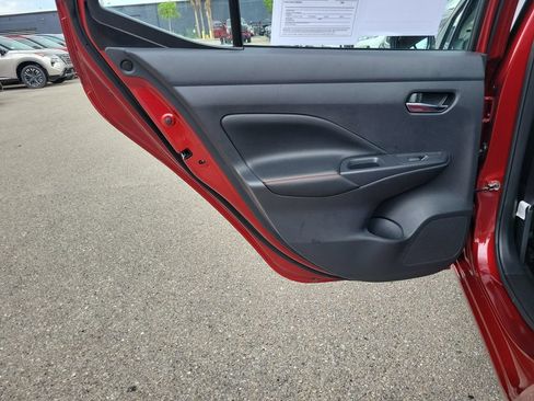 Used 2025 Nissan Versa SR w/ Trunk Package FWD image 18