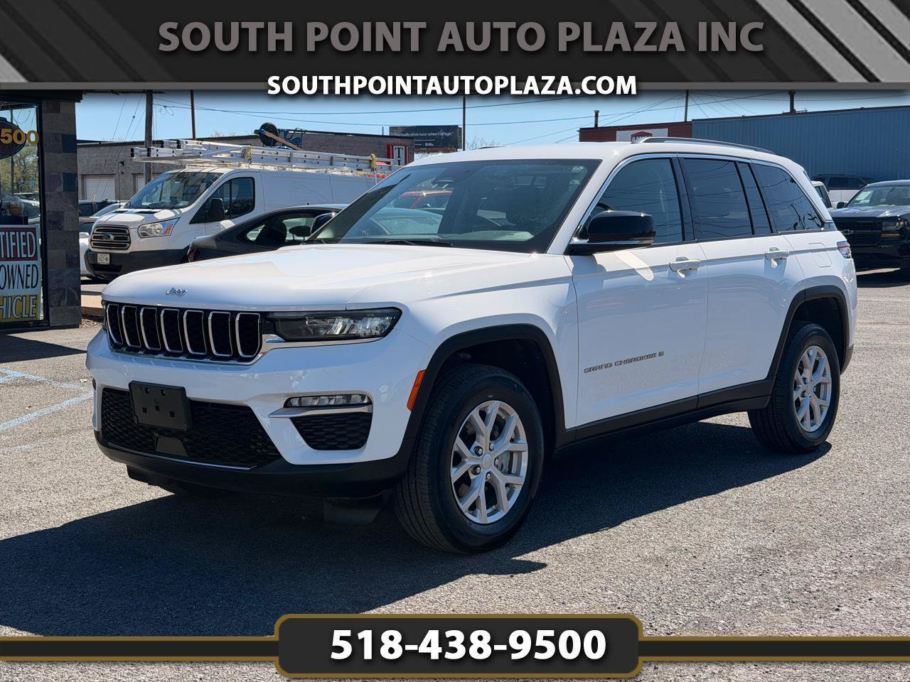 Used 2023 Jeep Grand Cherokee Limited AWD/4WD image 1
