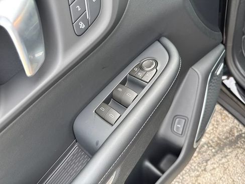 New 2026 Buick Enclave Preferred w/ Power Package FWD image 11