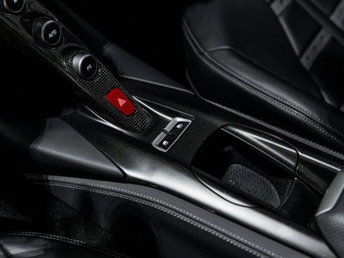 Used 2019 Ferrari 812 Superfast image 31