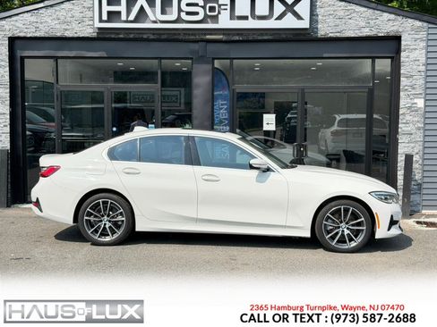 Used 2019 BMW 330i xDrive Sedan w/ Premium Package AWD/4WD image 10