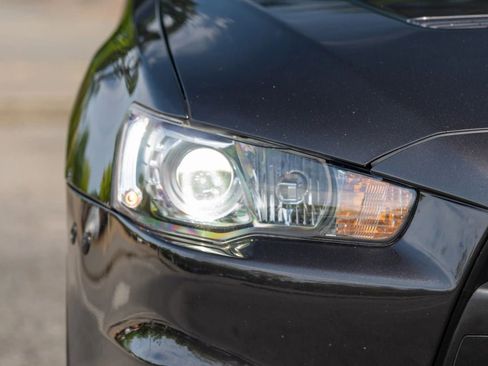 Used 2013 Mitsubishi Lancer Evolution MR image 10