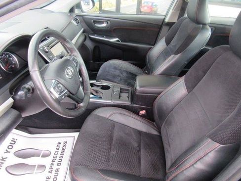 Used 2015 Toyota Camry XSE FWD image 14