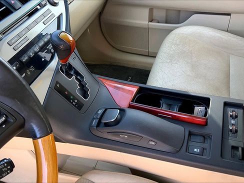 Used 2010 Lexus RX 350 2WD image 16