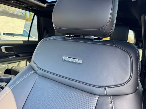 New 2025 Ford Expedition Platinum w/ Stealth Performance Package image 29