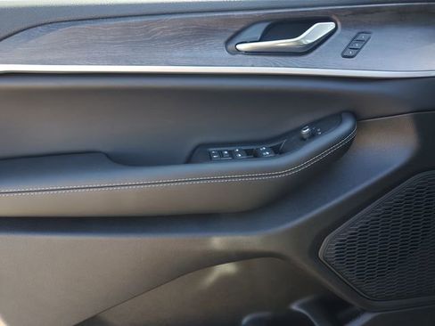 New 2025 Jeep Grand Cherokee Limited w/ Black Appearance Package image 22