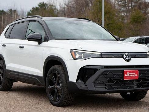 New 2026 Volkswagen Taos SE AWD/4WD image 8