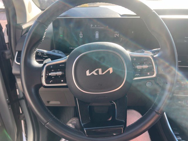 Used 2026 Kia Carnival EX FWD image 7