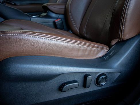 Used 2023 Subaru Outback Touring XT image 27