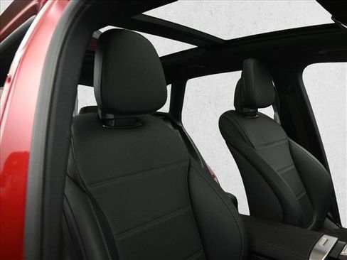 Certified 2026 Mercedes-Benz GLC 300 4MATIC image 29