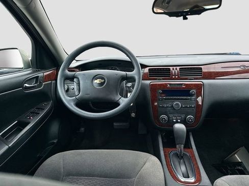 Used 2008 Chevrolet Impala LT image 19