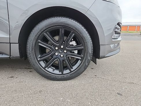 Used 2023 Ford Edge ST-Line AWD/4WD image 3