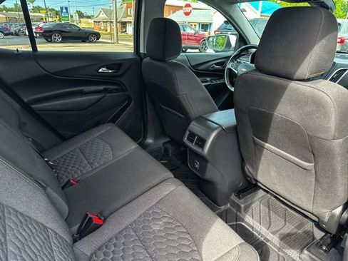 Used 2020 Chevrolet Equinox LT w/ Driver Convenience Package AWD/4WD image 21