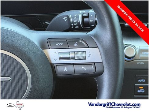 Used 2024 Hyundai Kona SEL FWD image 14