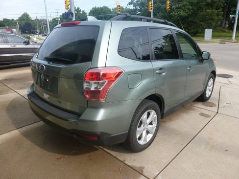 Used 2016 Subaru Forester 2.5i Premium AWD/4WD image 2