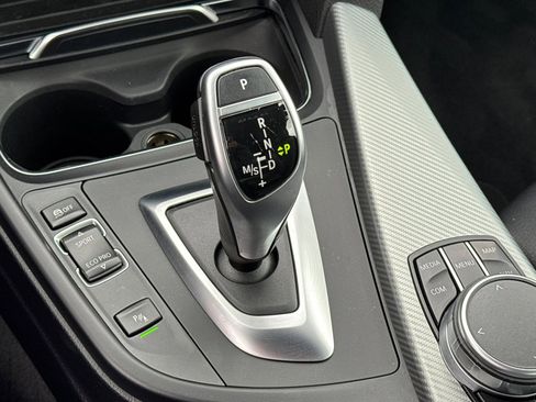 Used 2020 BMW 430i Coupe w/ Convenience Package image 17