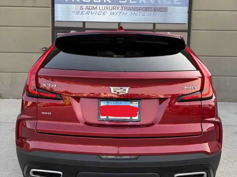 Used 2024 Cadillac XT4 Premium Luxury w/ Technology Package AWD/4WD image 7
