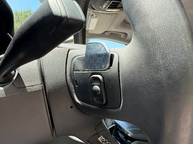 Used 2023 Jeep Grand Cherokee Limited AWD/4WD image 15