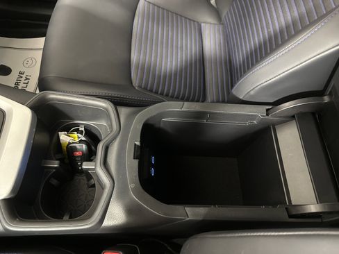 Used 2022 Toyota RAV4 XSE w/ XSE Grade Weather Package AWD/4WD image 22