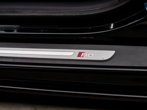 Used 2017 Audi R8 V10 w/ 20" Wheel Package image 58