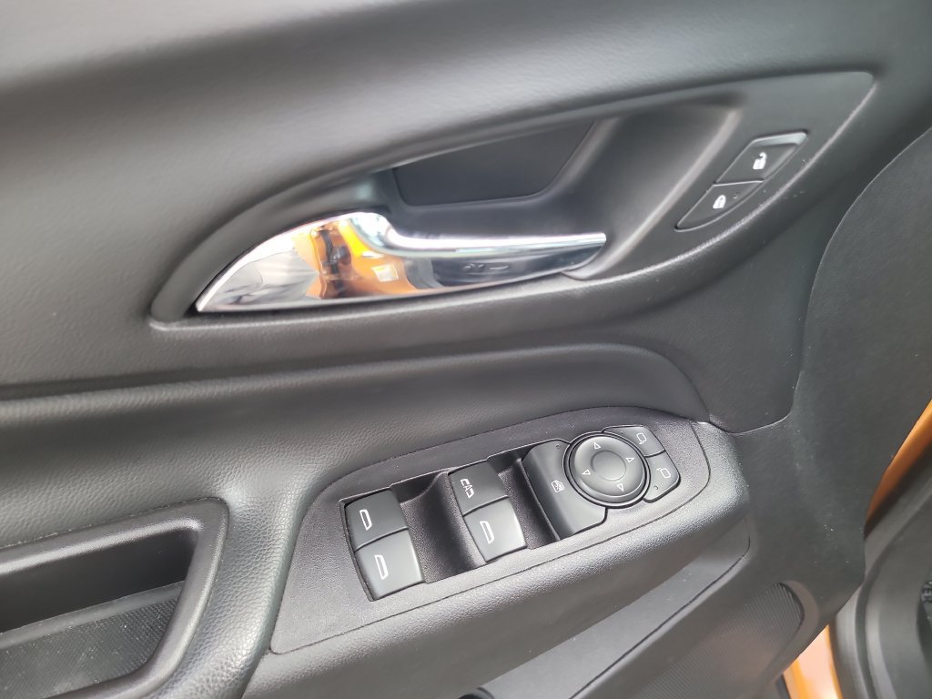 Used 2018 Chevrolet Equinox LT AWD/4WD image 21