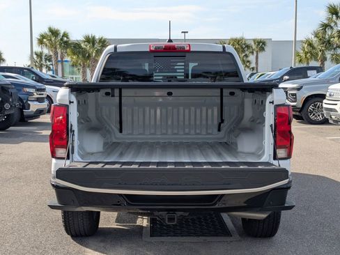 Used 2024 Chevrolet Colorado W/T w/ Safety Package AWD/4WD image 13