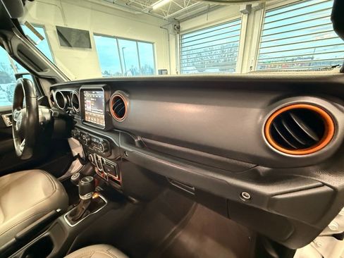 Used 2023 Jeep Gladiator Mojave w/ LED Lighting Group image 17