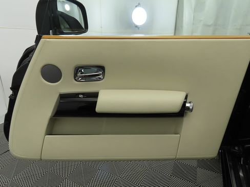 Certified 2012 Rolls-Royce Phantom Drophead Coupe image 33