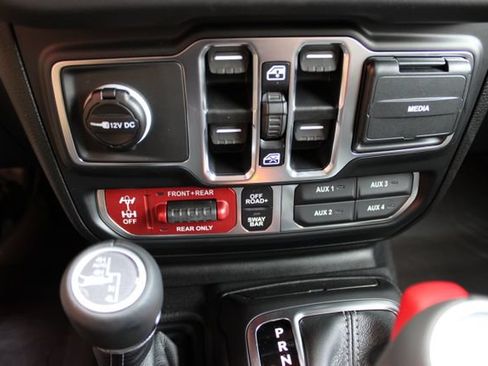 New 2026 Jeep Wrangler Unlimited Rubicon 392 w/ Quick Order Package 27X Moab AWD/4WD image 25