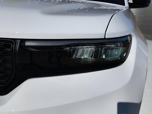 New 2025 Jeep Grand Cherokee Altitude RWD image 12