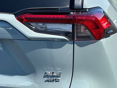 Used 2021 Toyota RAV4 XLE w/ Convenience Package AWD/4WD image 30