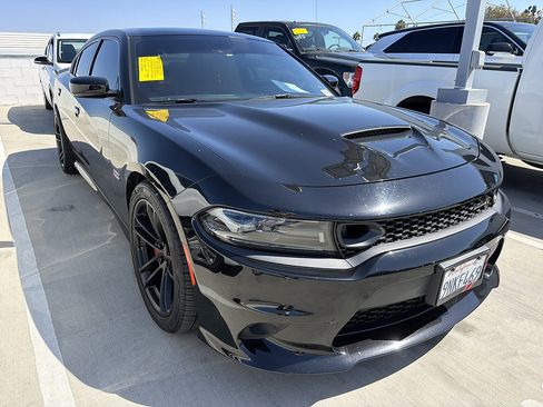 Used 2023 Dodge Charger Scat Pack w/ Plus Group RWD image 3