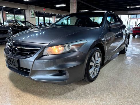 Used 2011 Honda Accord EX-L image 3