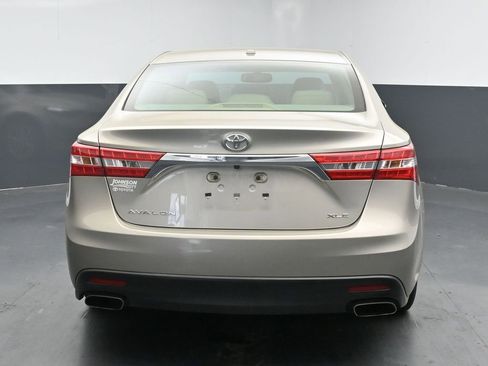 Used 2015 Toyota Avalon XLE Premium w/ Preferred Accessory Package image 8