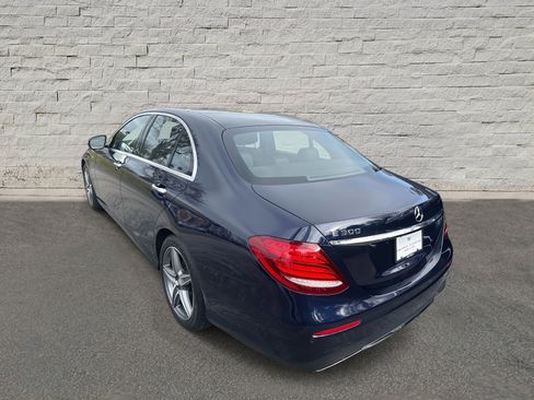Used 2017 Mercedes-Benz E 300 image 7