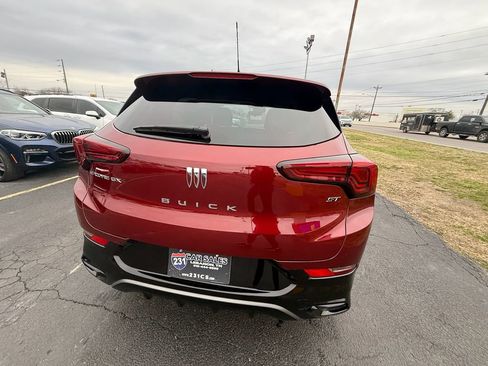 Used 2024 Buick Encore GX Sport Touring w/ Comfort Package image 4