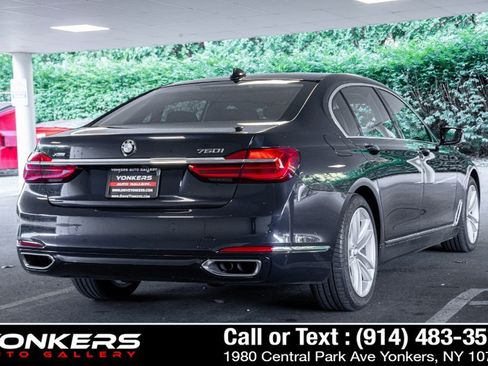 Used 2019 BMW 750i xDrive w/ Executive Package AWD/4WD image 17
