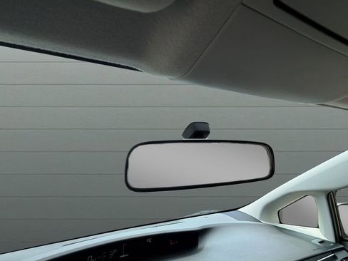 Used 2012 Toyota Prius Two FWD image 21